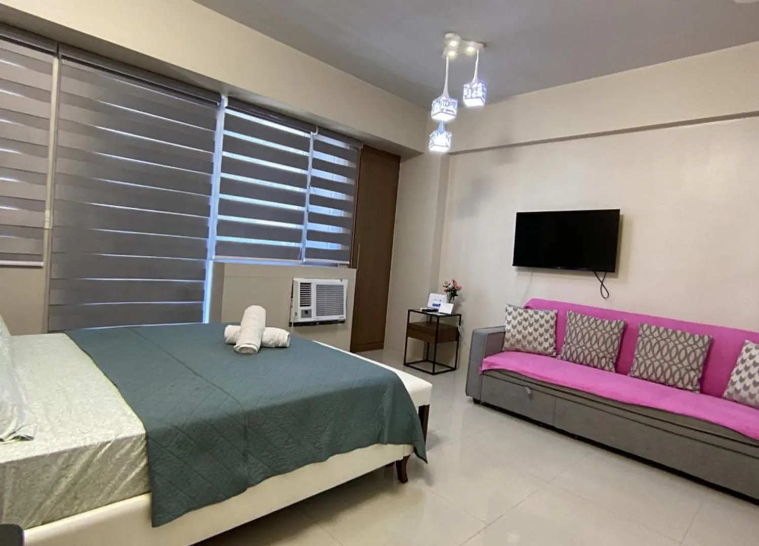 One Palm Tree Villas Manila 0*,